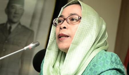 Dwi Ria Latifa Minta Remaja Saring Informasi dari Media Sosial