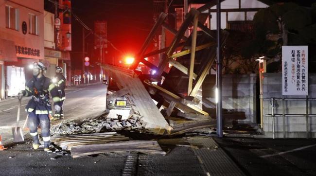 Dampak Kerusakan Gempa M 7,2 dan Tsunami Jepang