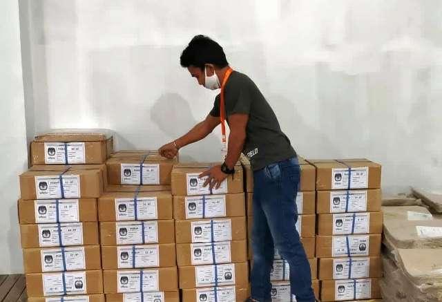 Ratusan Ribu Lembar Surat Suara Pilkada Tiba di Karimun