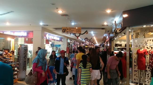 Libur Tahun Baru, Turis Singapura dan Malaysia Serbu Batam