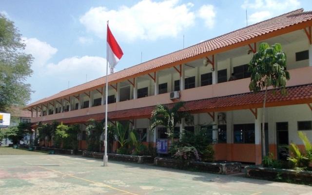 Kepulauan Posek Tak Punya Gedung SMA