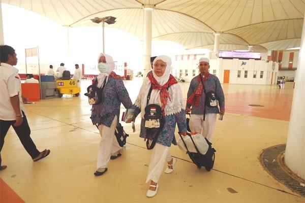 Embarkasi Batam Berangkatkan 11.940 Calon Haji