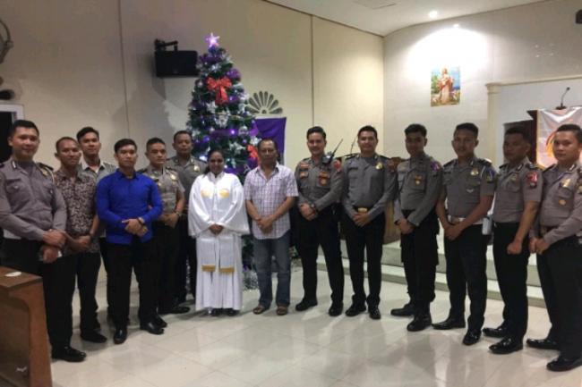 Pasukan Gabungan Amankan Perayaan Natal di Gereja Lingga