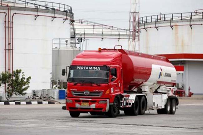 Mobil Tangki Pertamina Dibajak ke Depan Istana, Sopir Disandera