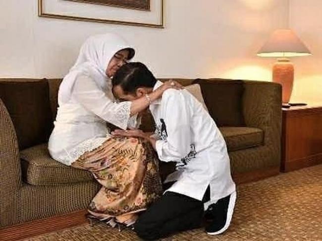 Ibunda Presiden Jokowi, Sujiatmi Tutup Usia
