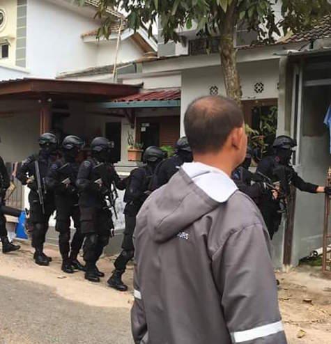 Penggerebekan Terduga Teroris di Batam Diduga Terkait Pelaku Perakitan Bom