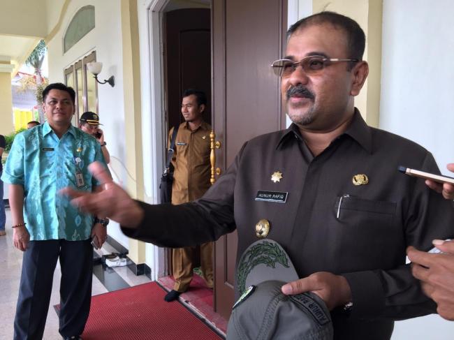 Bupati Rafiq Janji Segera Cairkan Bonus Atlet Karimun