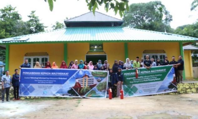 Politeknik Negeri Batam Beri Edukasi Teknologi ke Masyarakat Pasir Panjang