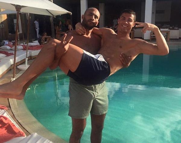 HEBOH! Jurnalis Prancis Sebut Cristiano Ronaldo Seorang Homo