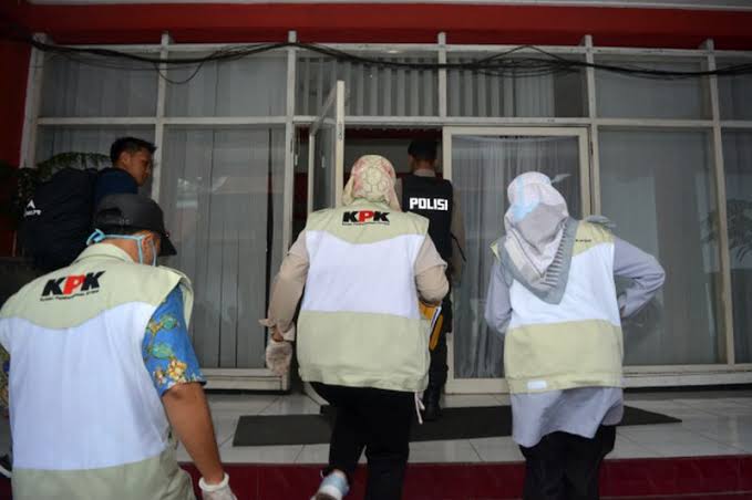 Penyidik KPK Tertangkap Peras Kepala Daerah Tanjung Balai