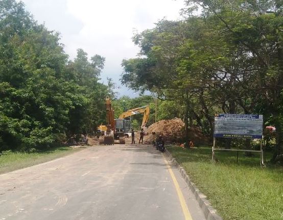 Arus Kendaraan di Jalan Sudirman Menuju Simpang Kabil Dialihkan