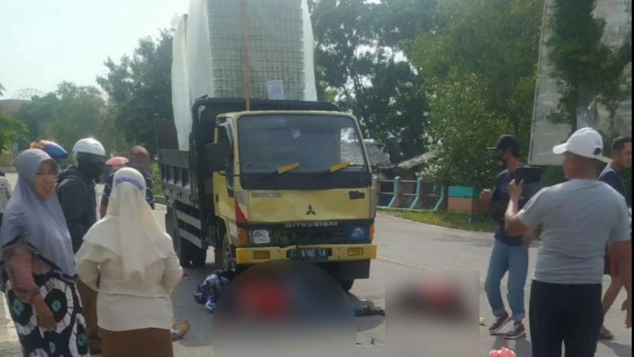 Kecelakaan Maut di Karimun, Truk Seruduk Sepeda Motor, Tiga Orang Jadi Korban