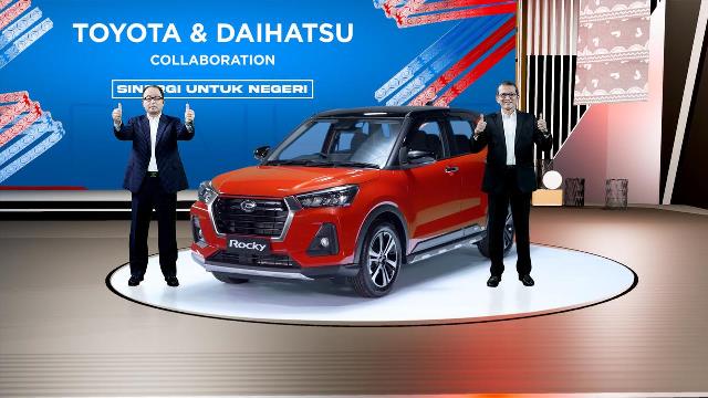 Toyota Raize dan Daihatsu Rocky Resmi Mengaspal di Indonesia