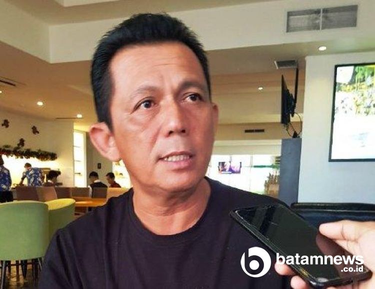 Prokes Merenggang, Gubernur Ansar: Covid-19 Jangan Dianggap Sepele!