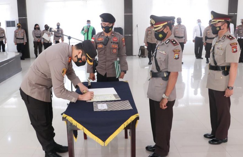 Wakapolres Lingga Kompol M Tahang Dimutasi