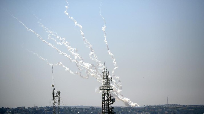 Neraka Jalur Gaza, Saling Balas Serang Roket Israel-Palestina