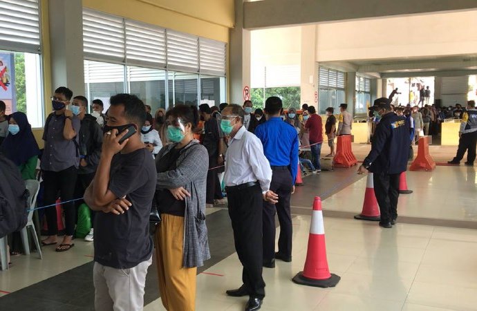 Antrean Panjang Calon Penumpang di Pelabuhan Punggur Imbas Wajib Antigen dan GeNose