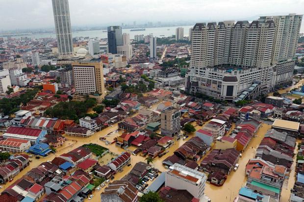 Badai Besar Hantam Penang, 2 Tewas dan 2.000 Orang Dievakuasi  