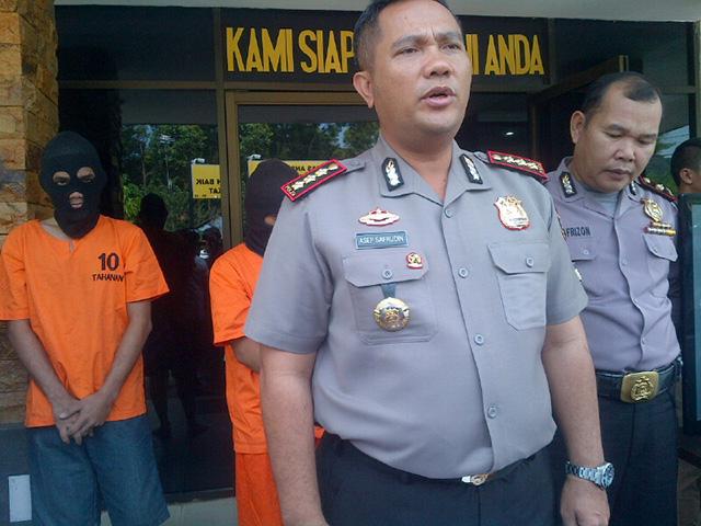 Wah! Dua Perampok Ini Pernah Larikan Mesin ATM di Batam, Tapi...