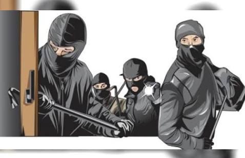 Dua Orang Bersampan Gasak Barang Kapal Isap di Kundur