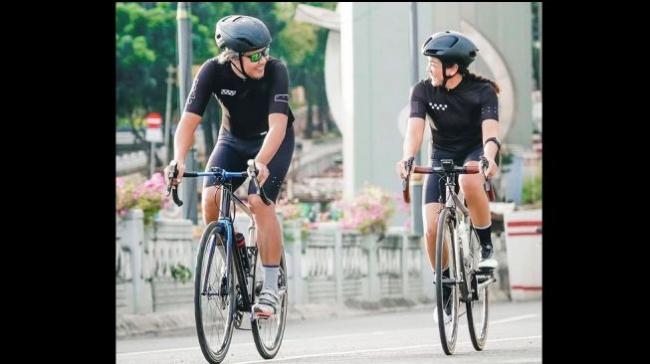 Nirina Zubir dan Ernest Positif Covid-19