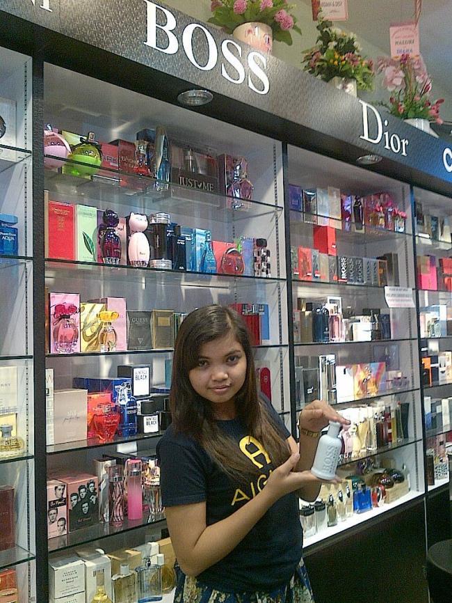 Toko Parfum ini Lagi Promo, Beli Satu Gratis Satu