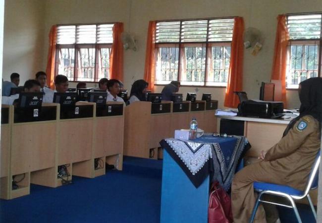 Baru Tiga SMA di Lingga yang Mampu Terapkan UNBK