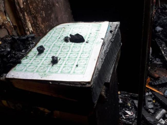 Penampakan Al-Quran yang Utuh Saat Asrama Korem Ludes Terbakar 