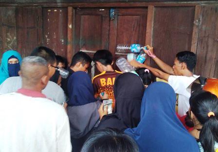 Dibanderol Rp 9 Ribu Per Liter, Satu Drum Minyak Tanah di Karimun Sekejap Ludes