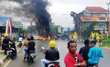 Kota Manokwari Lumpuh Total, Akses ke Bandara Diblokir