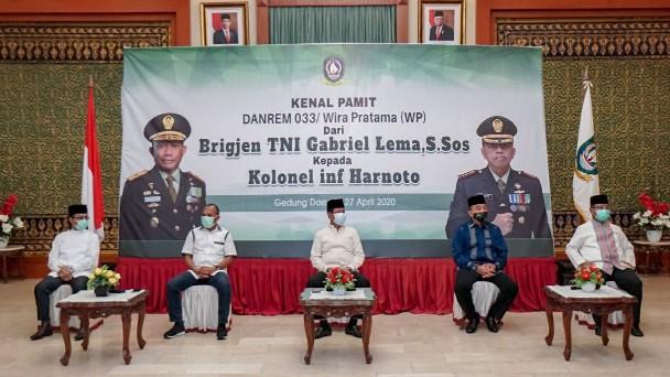 Danrem 033/WP Dimutasi, Isdianto: Terimakasih Gabriel Lema, Selamat Datang Harnoto