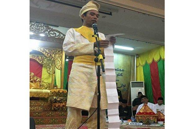 Ustaz Abdul Somad Dianugerahi Gelar Datuk Seri Ulama Setia Negara