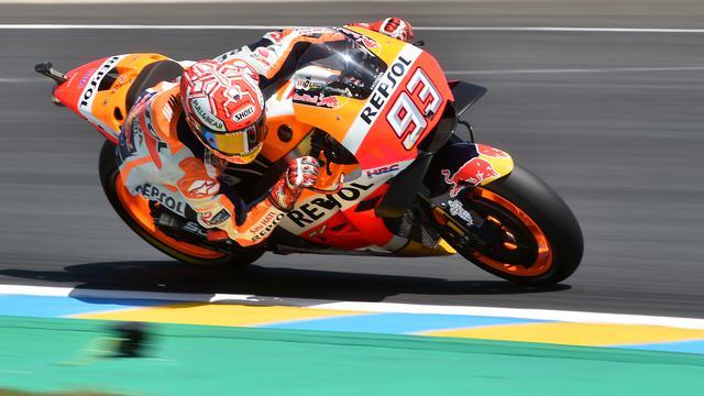 Baby Alien Cuek Hadapi Fans Rossi di Mugello