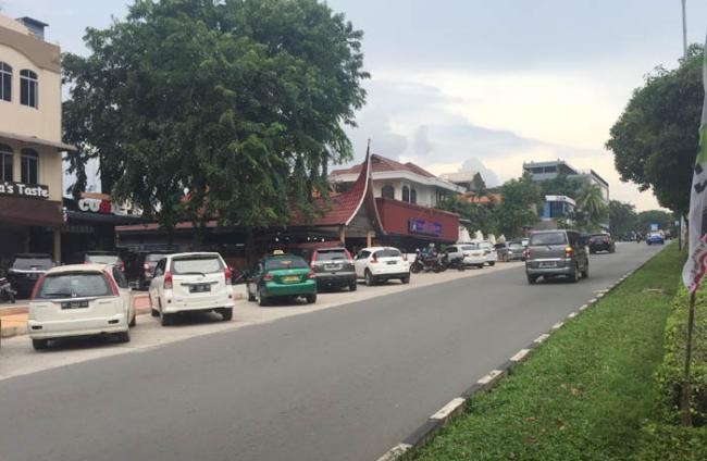 Parkir di Badan Jalan, Dishub Tegur Pemilik Bangunan di Seputaran Penuin