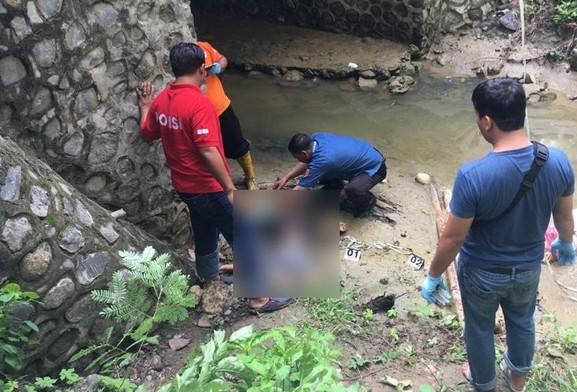 Pembunuhan Bocah di Mojokerto, Polisi: Ibunya Tinggal di Batam 