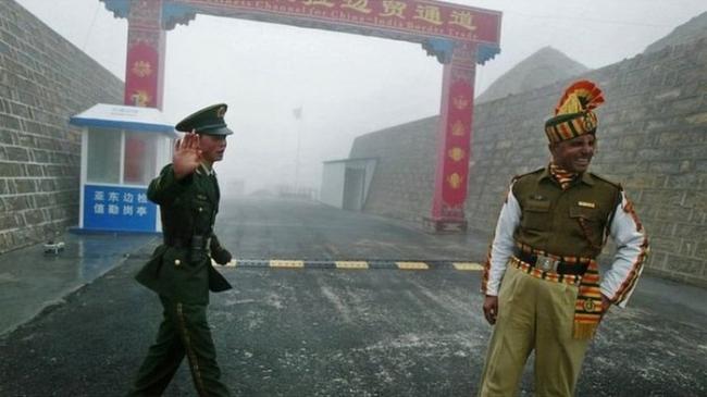 Tentara China dan India Baku Hantam di Wilayah Perbatasan Sengketa 