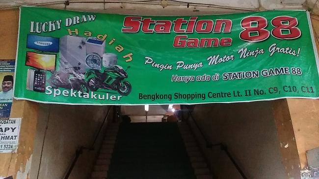 Gelper Buka di Tengah Pemukiman Bengkong, Warga: Kata Pak Rudi Tak Ada Izin Baru...