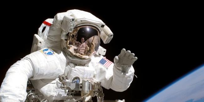 4 Astronot Ini Pulang ke Bumi Dengan Umur Lebih Muda, Ini Alasannya