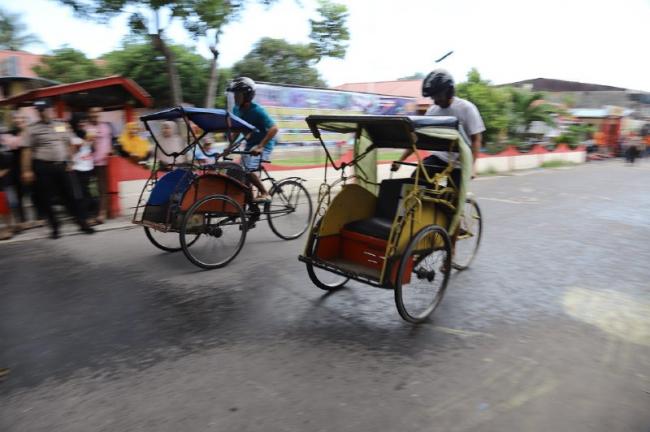 Drag Race Becak Dirindukan Warga Belakang Padang 
