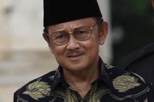 BJ Habibie Wafat, Isdianto: Selamat Jalan Bapak Bangsa