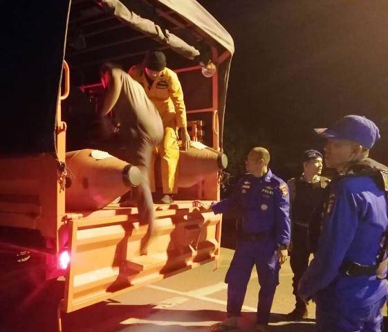 Dihantam Ombak, KM Berkat Jaya 2 Pecah dan Tenggelam di Perairan Teluk Sebong