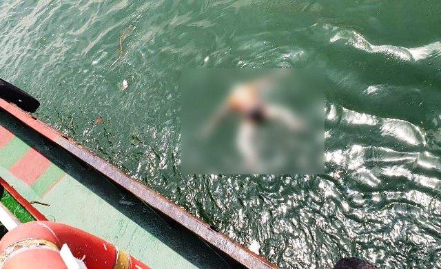 Mayat Mengapung di Perairan OPL Singapura, Diduga Nelayan Karimun