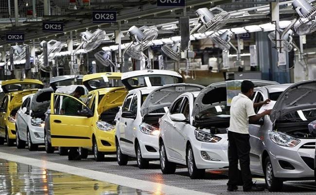 Imbas Corona, Penjualan Mobil di RI Anjlok Hingga 95 Persen