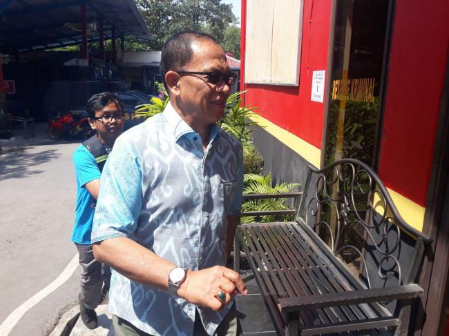 Bupati Lingga Alias Wello Dikabarkan Diperiksa KPK di Mapolresta Barelang
