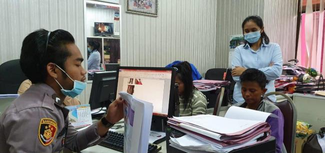 Kasihan, Bocah Perempuan di Batuaji Disiksa Pacar Lesbi Ibunya