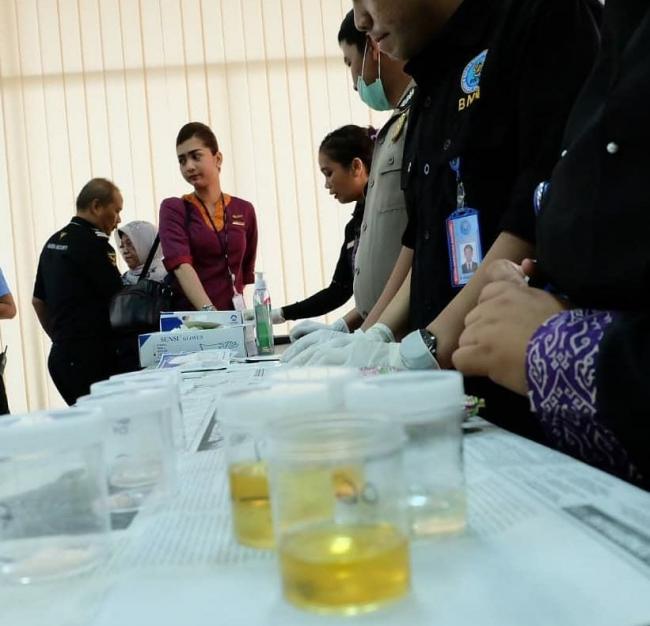 Urine Pramugari Bandara RHF Tanjungpinang Dicek
