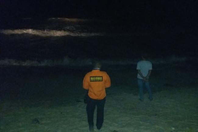 Dua Orang Warga Dabo Singkep Hilang Terseret Ombak