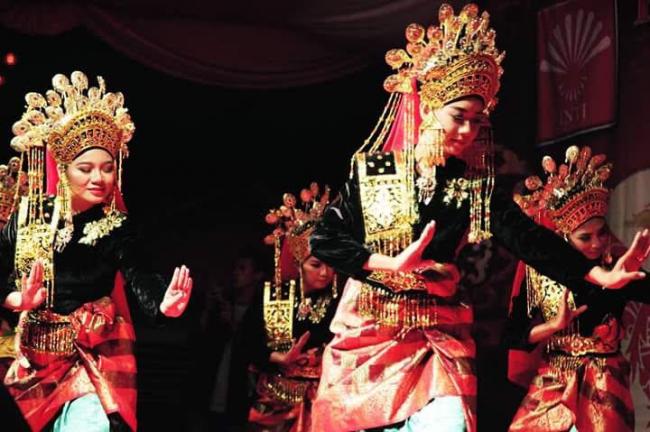 Warga Tanjungpinang Rayakan Cap Go Meh di Kota Lama