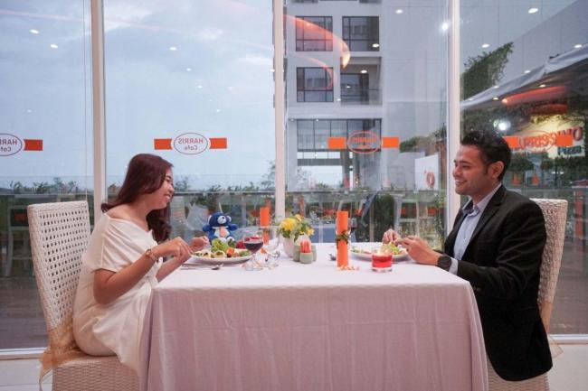 Perayaan Valentine `Love Is In The Air` HARRIS Hotel Batam Center