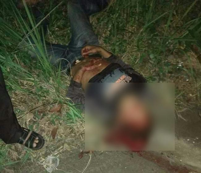 Warga Keroyok Terduga Begal Hingga Tewas, Motor Dibakar 